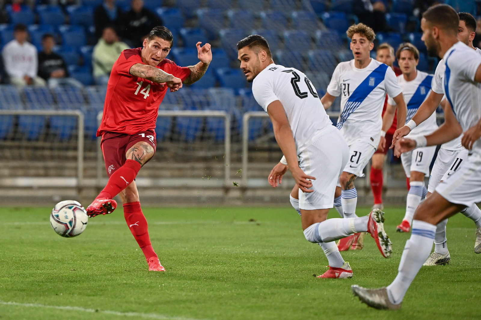 Kèo Giao Bóng Trước - Bí Mật Nắm Bắt Lợi Thế Đầu Trận Kèo Giao Bóng Trước - Bí Mật Nắm Bắt Lợi Thế Đầu Trận