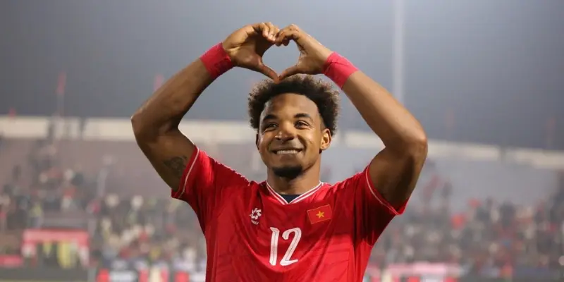 Nguyễn Xuân Son Tái Xuất - Hàng Công Việt Nam Đón Cú Hích 1 HLV Kim Sang-Sik kỳ vọng Xuân Son quay trở lại