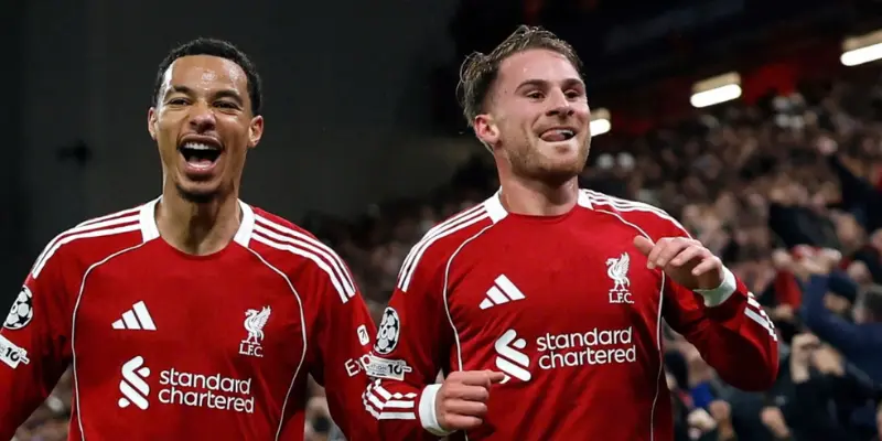 Liverpool - Carragher Cảnh Báo Arne Slot Trước Tuần Sinh Tử 1 Phong độ đáng lo ngại của The Reds